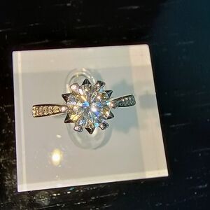 Radiant Silver Moissanite Ring 1 Ct